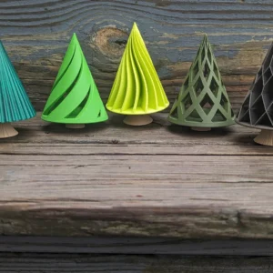 Skov · små juletræer. Kildeudgiverens foto af modellen Christmas Tree Set; original farve. Foto: JamesThePrinter.