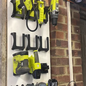 Ryobi · værktøjsophæng. Kildeudgiverens foto af modellen Ryobi Tool Holder; original farve. Foto: Tom Wilkie.